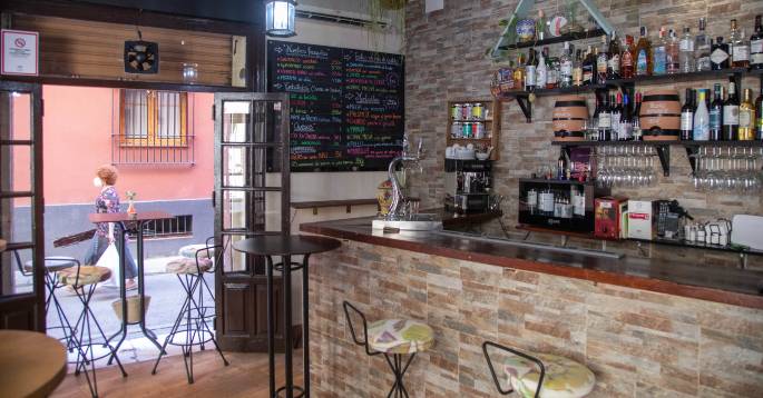 Apertura: Ajo y Agua, una bodeguita con toque vintage