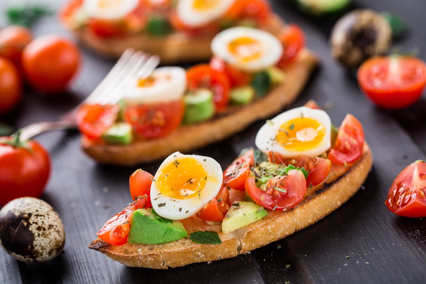 Los mejores aperitivos de Navidad con huevos de codorniz