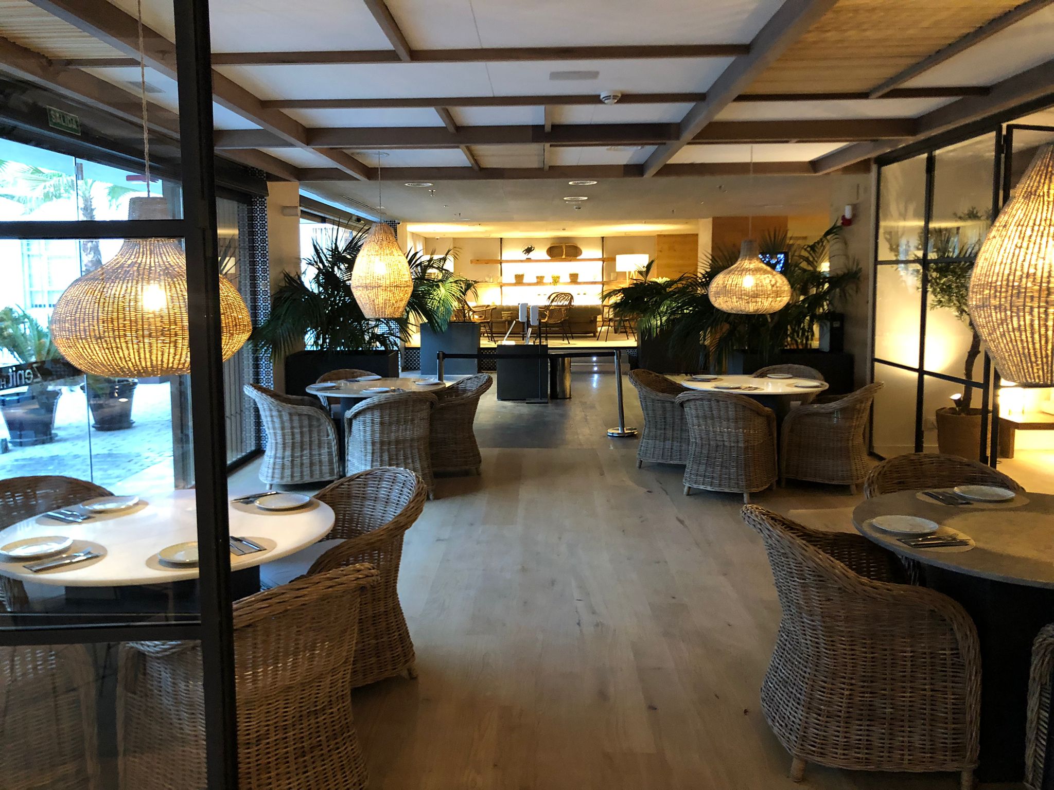 Apertura: Saona, un rincón mediterráneo en el Hotel Zenit