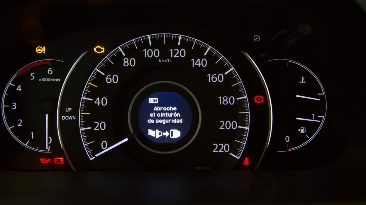 Este testigo está relacionado con problemas en la unidad de gases del motor