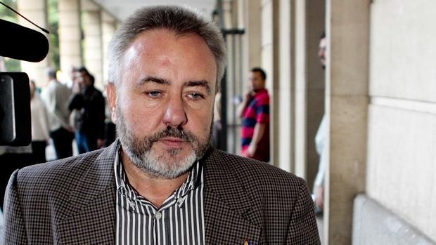 Condenan a ocho años de inhabilitación al exalcalde de Burguillos por prevaricación