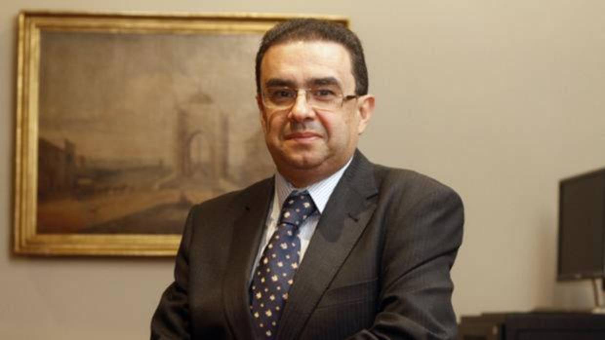 Francisco Robles tiene que subirse al atril del Maestranza para dar un pregón