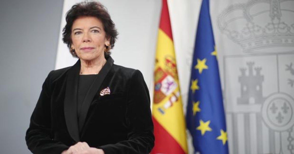 La ministra Isabel Celaá