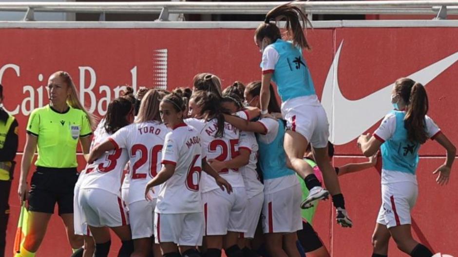 Sevilla Femenino - Sporting de Huelva (4-0): Goleada para conseguir la primera victoria de la temporada