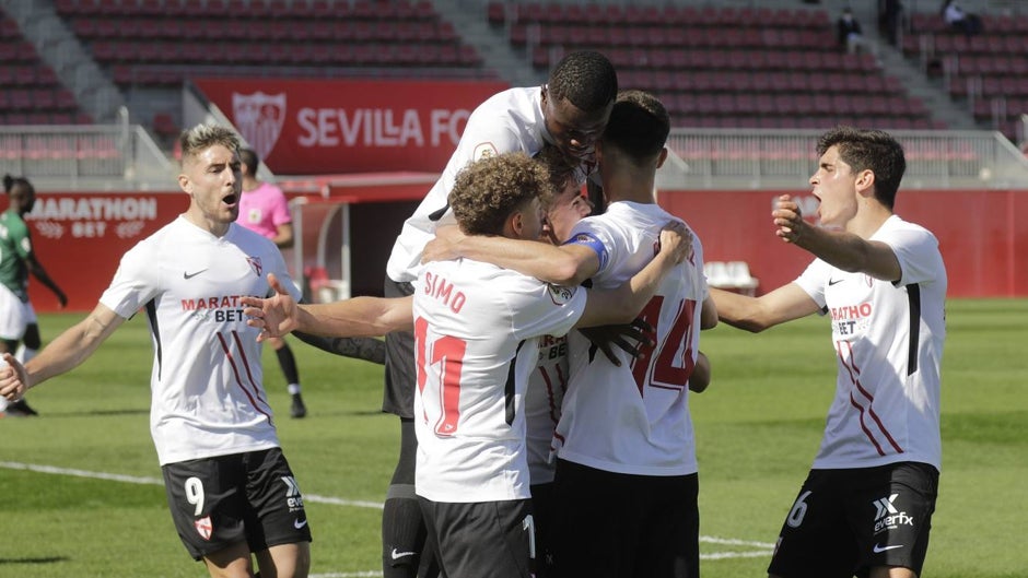 Sevilla Atlético - Córdoba: Iván mete al filial en el sueño de pelear por el ascenso (1-0)