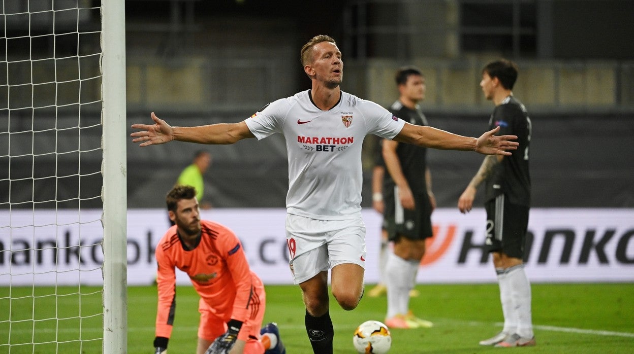 De Jong celebra un gol al Manchetser United la pasada temporada