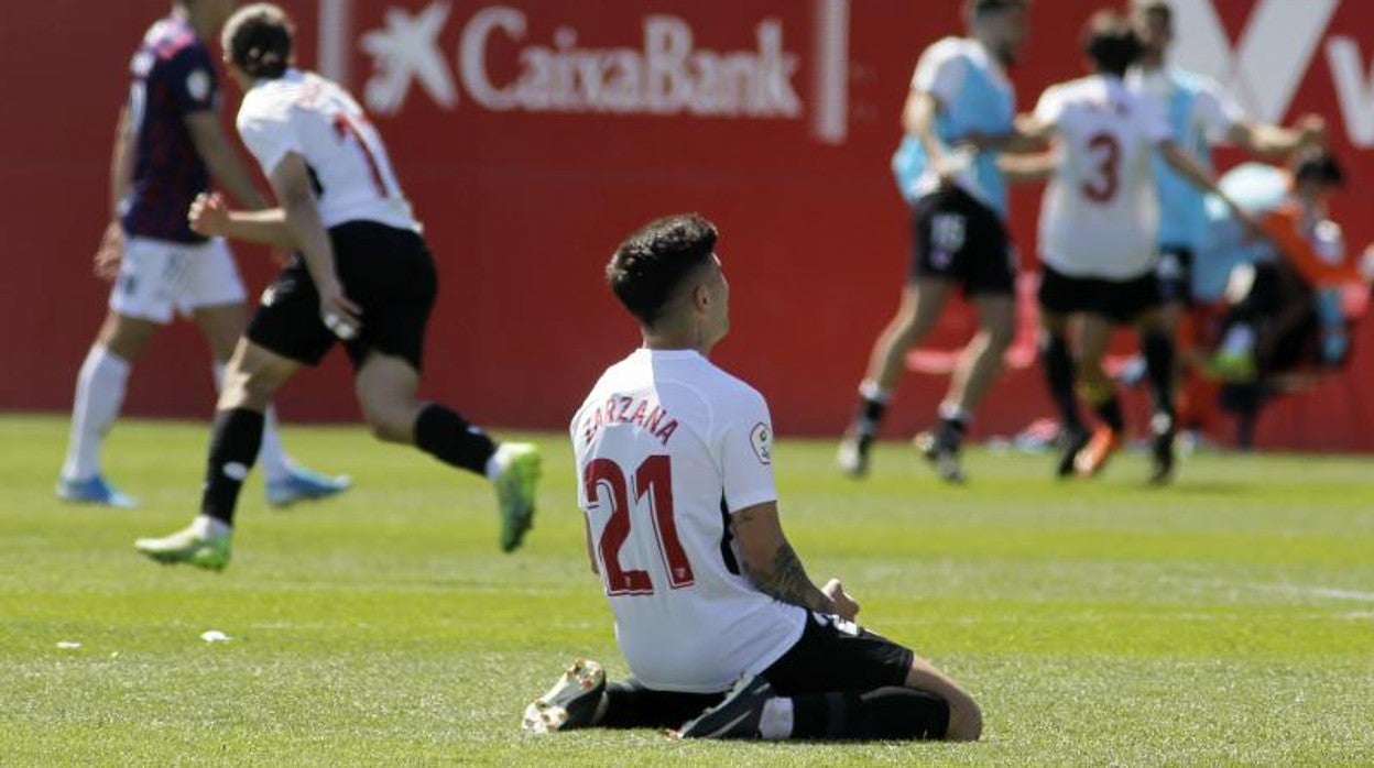 Zarzana celebra el gol de Iván segundos antes de la remontada bética en Córdoba