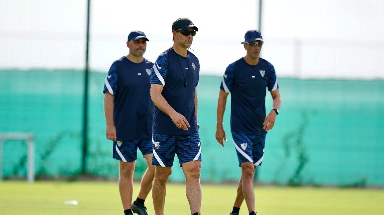 Julen Lopetegui, en un entrenamiento del Sevilla FC en Algorfa