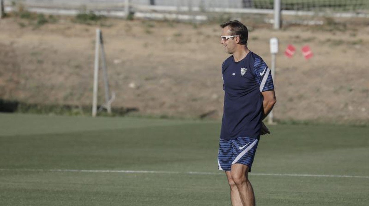 Julen Lopetegui durante un entrenamiento de pretemporada del Sevilla FC