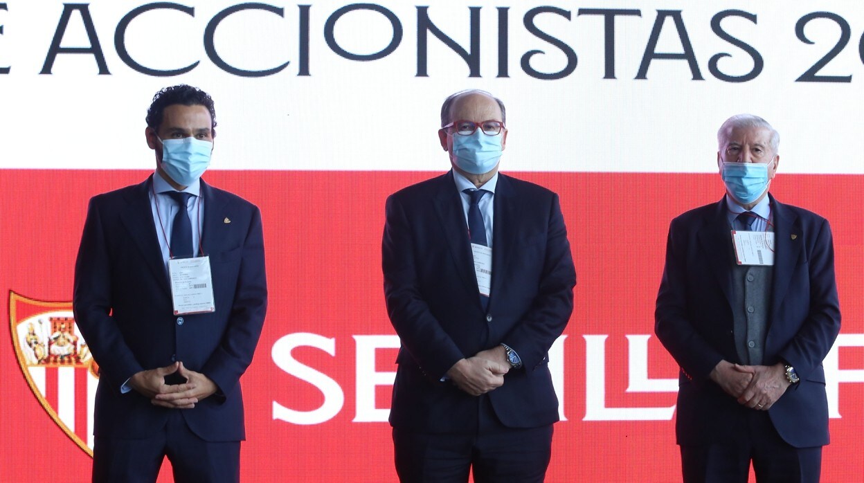 Del Nido Carrasco, Pepe Castro y Gabriel Ramos, en la pasada junta de accionistas