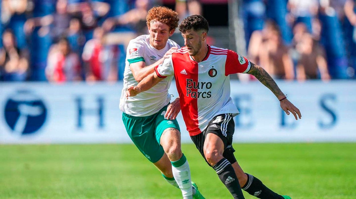 Senesi, en un partido con el Feyenoord