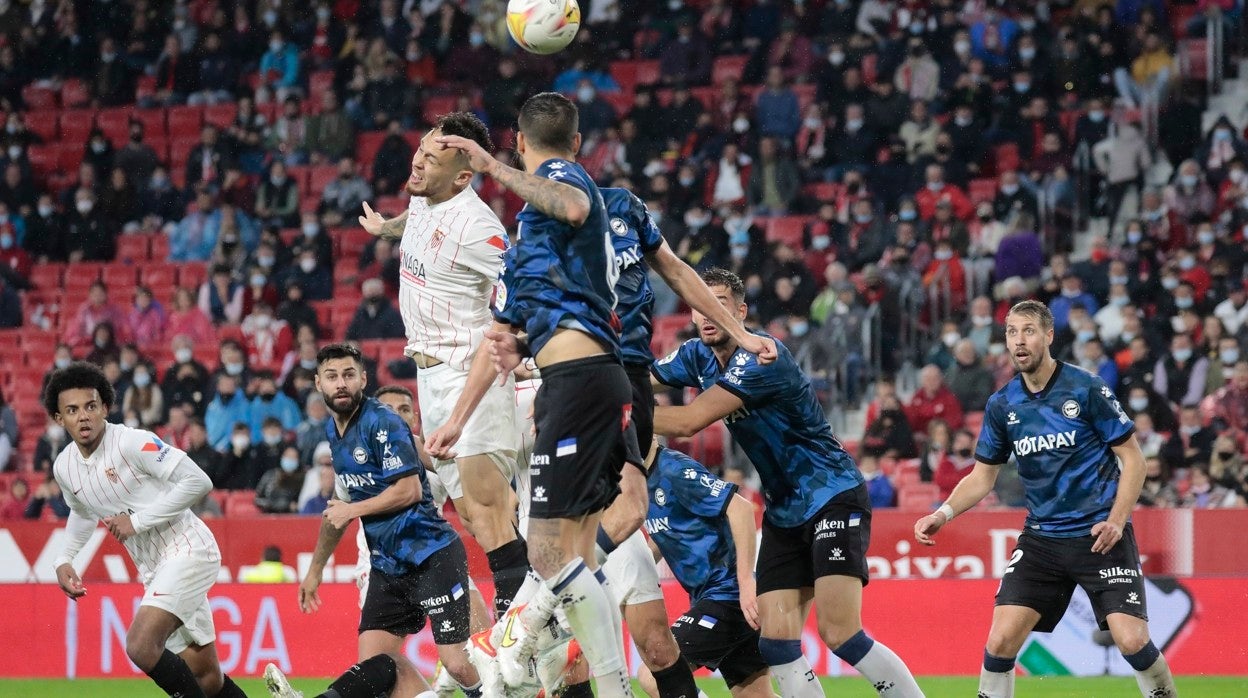 Lance del Sevilla - Alavés de la primera vuelta en el Sánchez - Pizjuán
