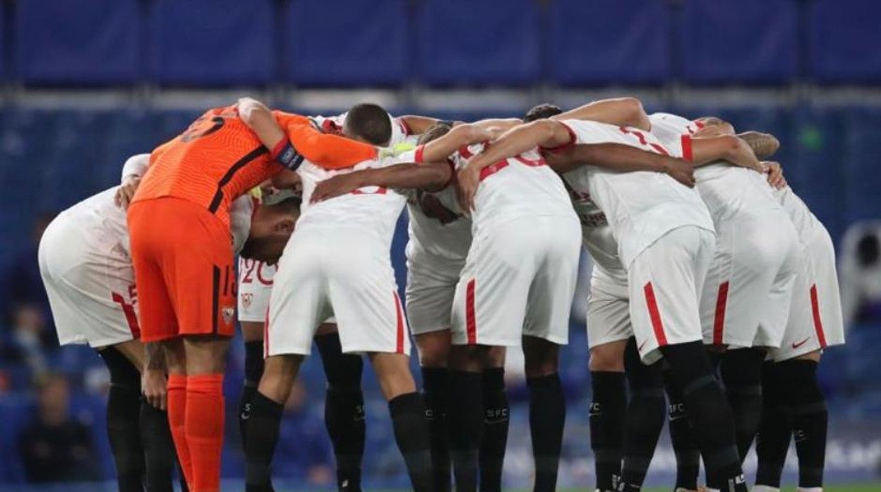El Sevilla, antes de jugar ante el Chelsea