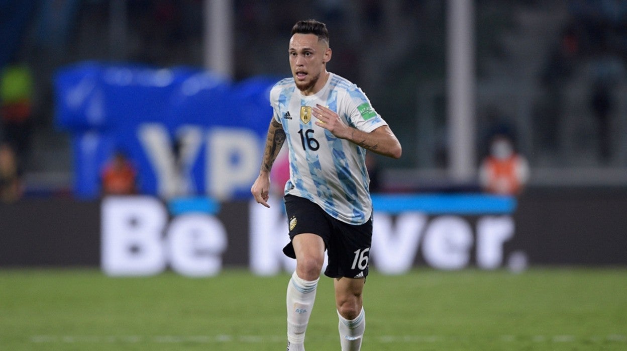 Lucas Ocampos durante un partido de la selección argentina
