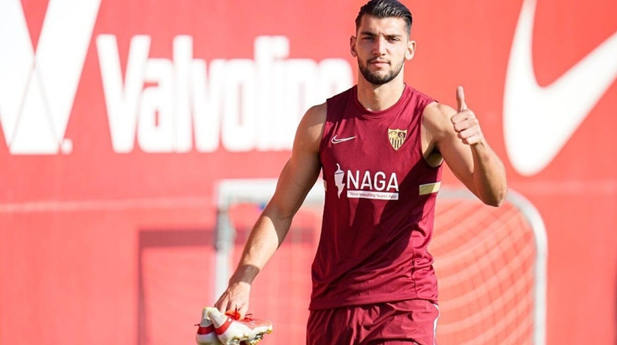 Rafa Mir en un entrenamiento