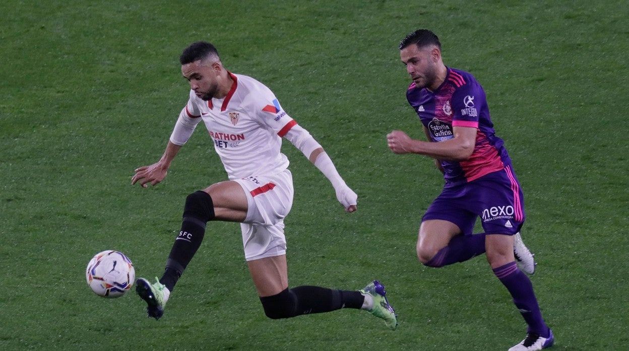 Un lance del último Sevilla - Valladolid liguero en el Ramón Sánchez - Pizjuán