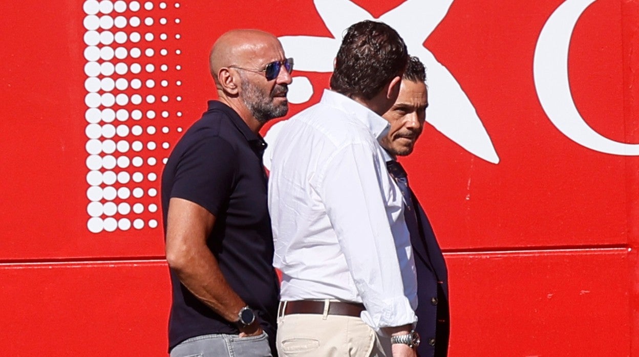 Monchi, junto a Del Nido Carrasco y Emilio de Dios