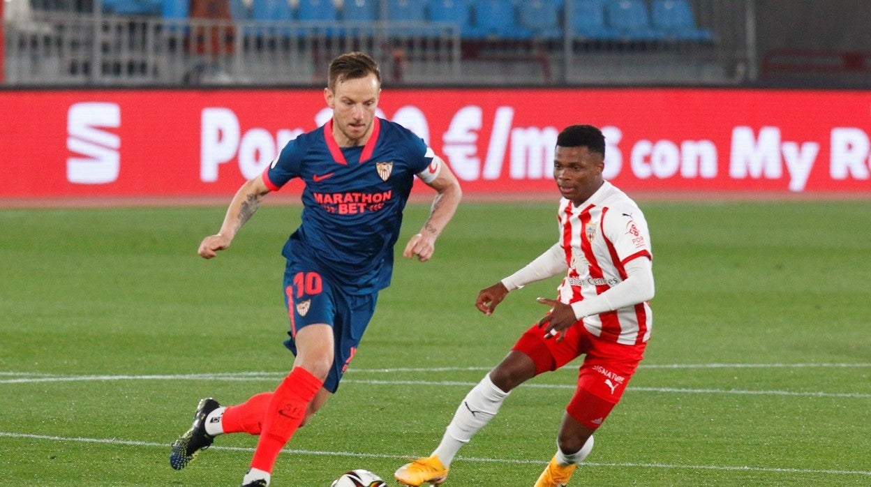 Un lance del último Almería - Sevilla, que se jugó en Copa del Rey