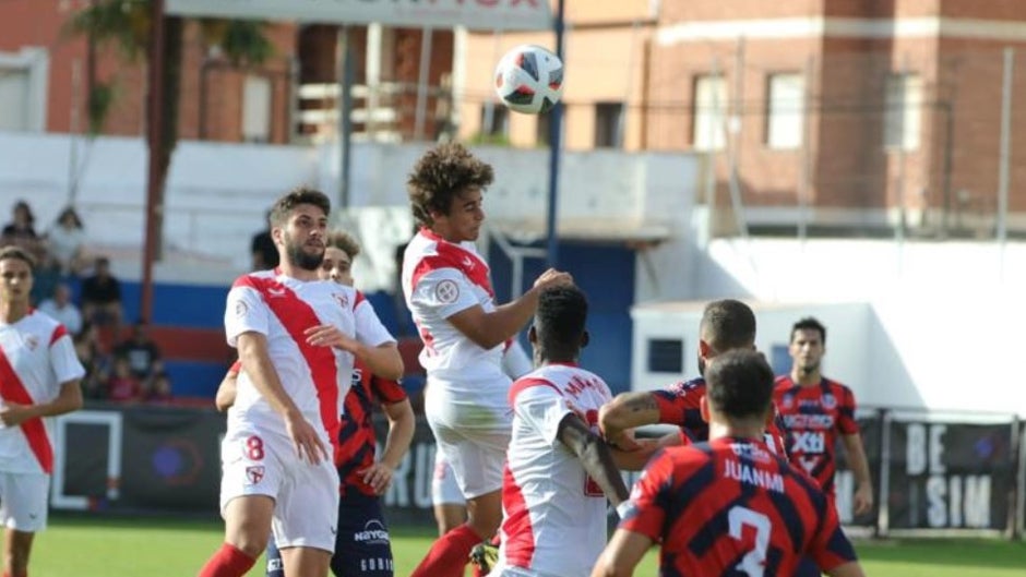 Sevilla Atlético - San Roque de Lepe: El Jesús Navas no regala puntos