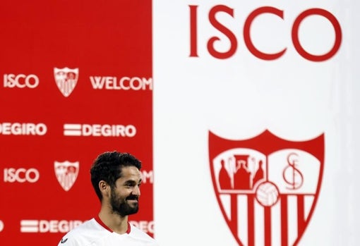 Francisco Alarcón, Isco, durante su presentación como jugador del Sevilla FC