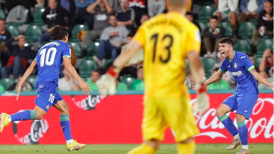 La victoria del Getafe en Elche deja al Sevilla en descenso para afrontar el derbi