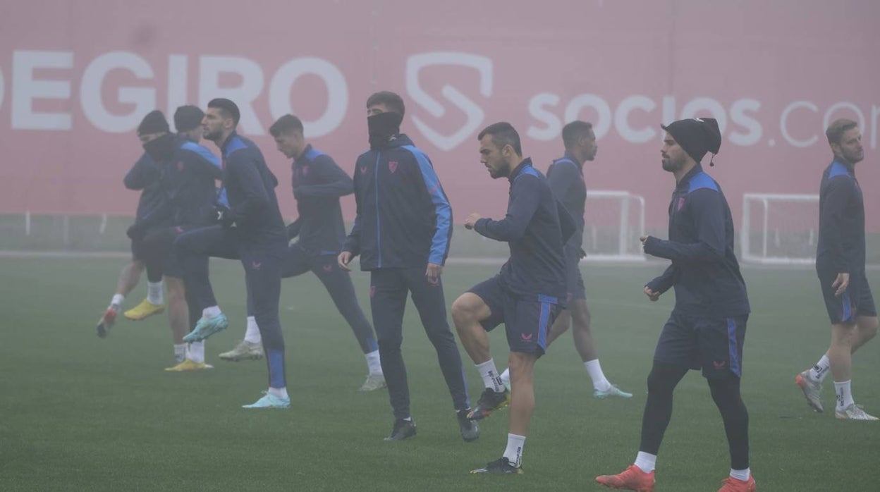 Rafa Mir, Joan Jordán y Susu, durante el entrenamiento de este sábado