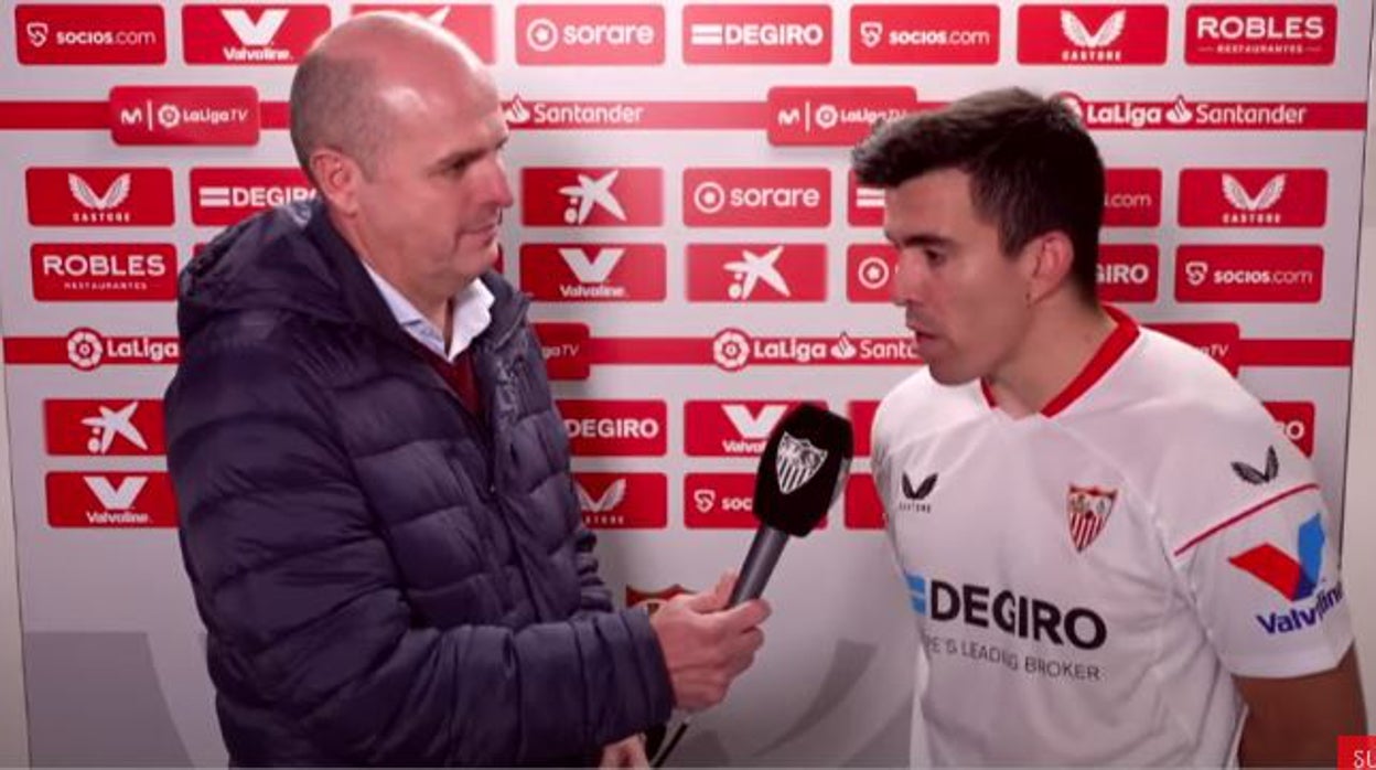 Acuña pasó por la zona mixta del estadio Ramón Sánchez-Pizjuán al término del duelo ante el Getafe