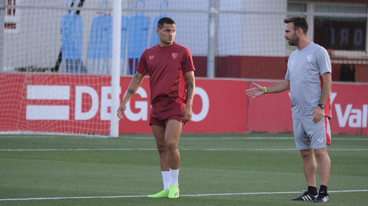 Rony Lopes, durante un entrenamiento con el Sevilla en agosto de 2022