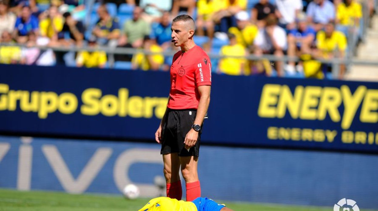 Javier Iglesias Villanueva, árbitro del Sevilla - Mallorca