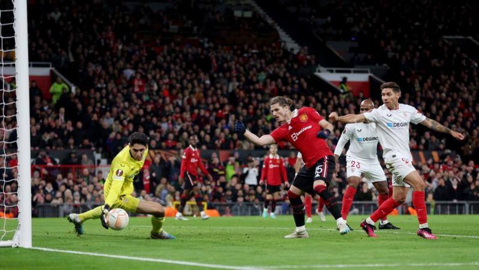 Manchester United - Sevilla FC las notas de los jugadores: Navas y En-Nesyri cambian el escenario