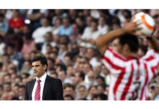 Mendilibar, en su etapa como entrenador del Athletic en 2005