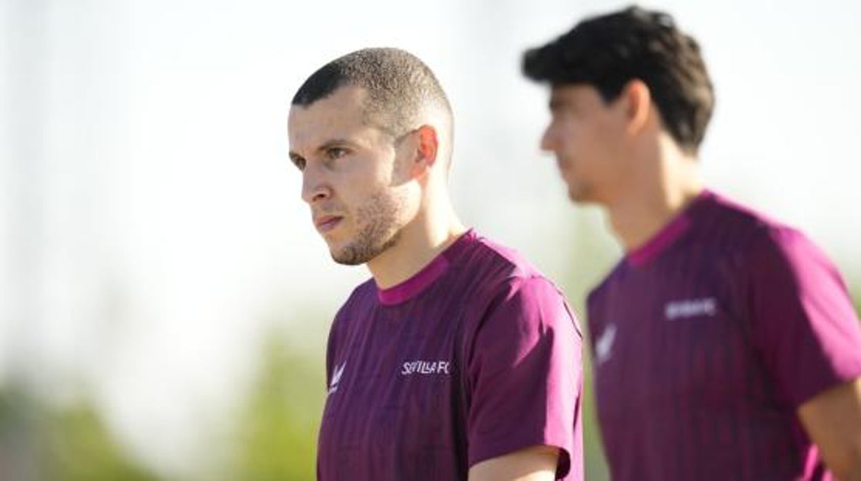 Idrissi y Bono, en la ciudad deportiva del Sevilla