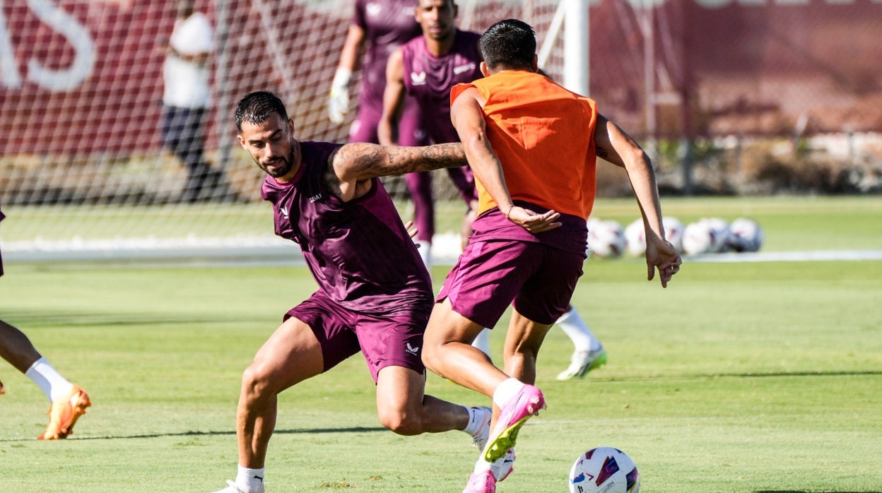 Suso, durante el entrenamiento de este sábado