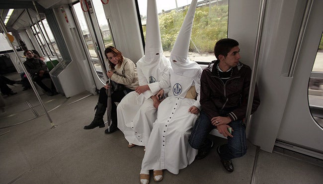 El metro, cofradía de vísperas