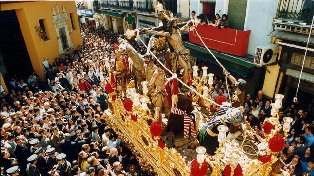 La Exaltación dice que colabora «desde hace años» con las obras de Santa Catalina