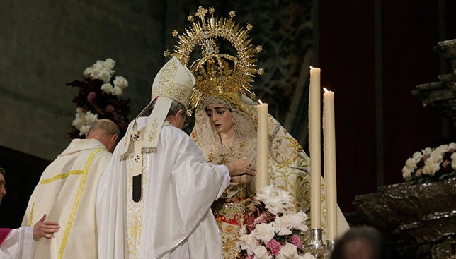 La Virgen de la Salud de San Gonzalo ya está coronada