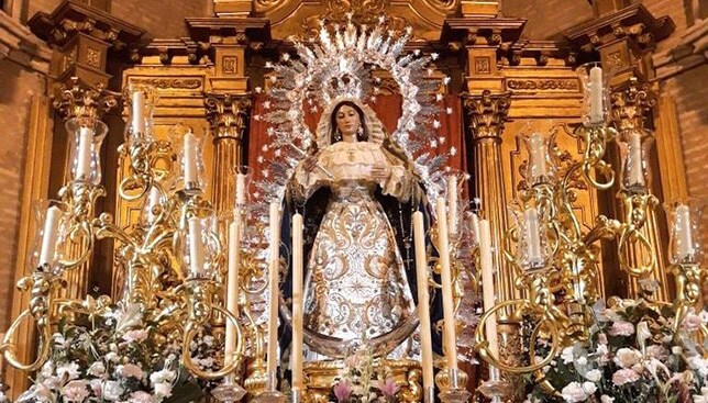 El Real Betis Balompié realizará una ofrenda floral a la Virgen de