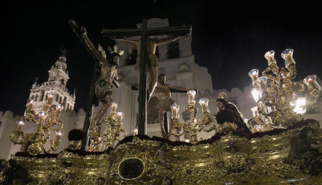 La explicación del misterio de Montserrat: un icono de la Semana Santa de Sevilla