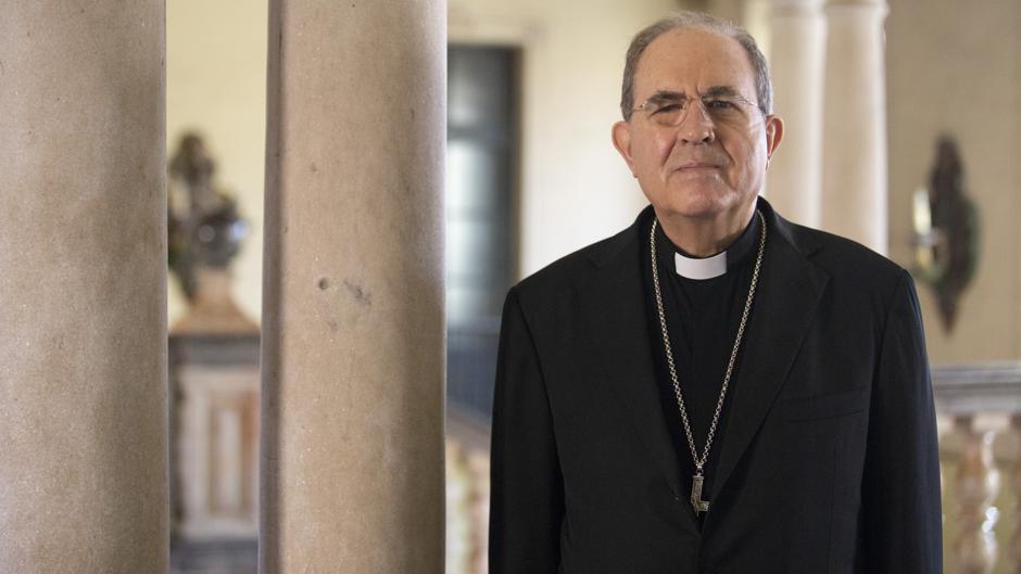 «No he vivido una situación política como ésta, la oración por España es más necesaria que nunca»