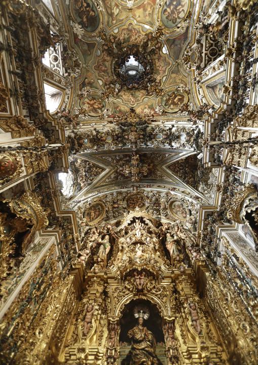 La bóveda y la cúpula de la capilla Sacramental de Santa Catalina
