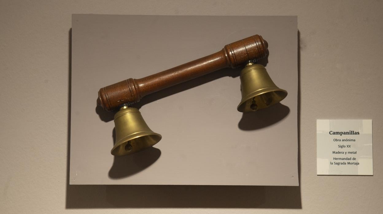 Las campanillas del muñidor de la Mortaja