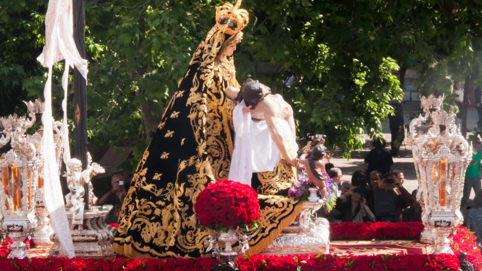 Sábado Santo en Sevilla: guía por los actos y cultos de las hermandades y cofradías