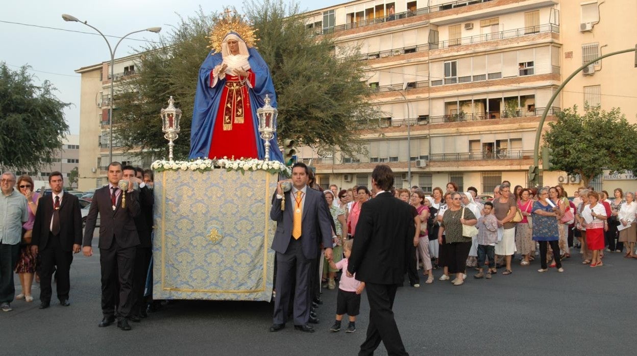 Rosario de la Virgen de los Desamparados del Parque Alcosa