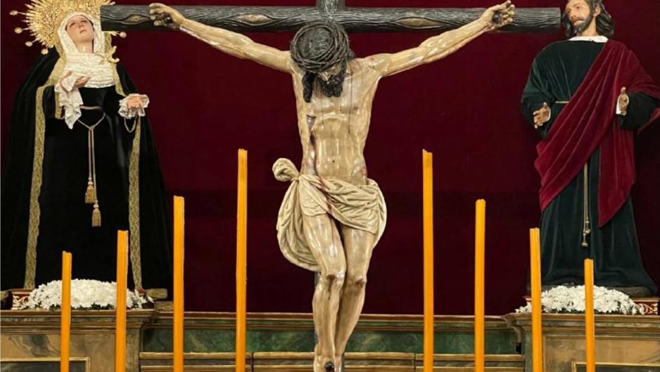 El Cristo de la Salud de la Carretería regresa tras ser restaurado