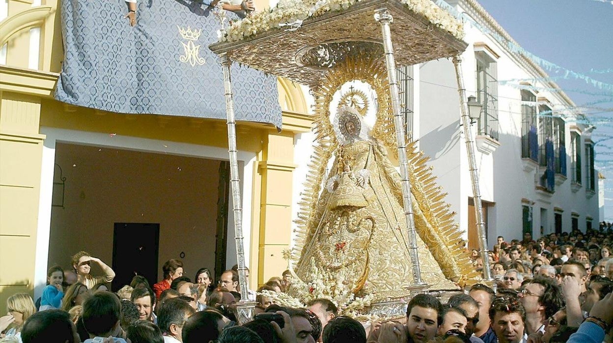 La Virgen de Gracia, en una procesión extraordinaria