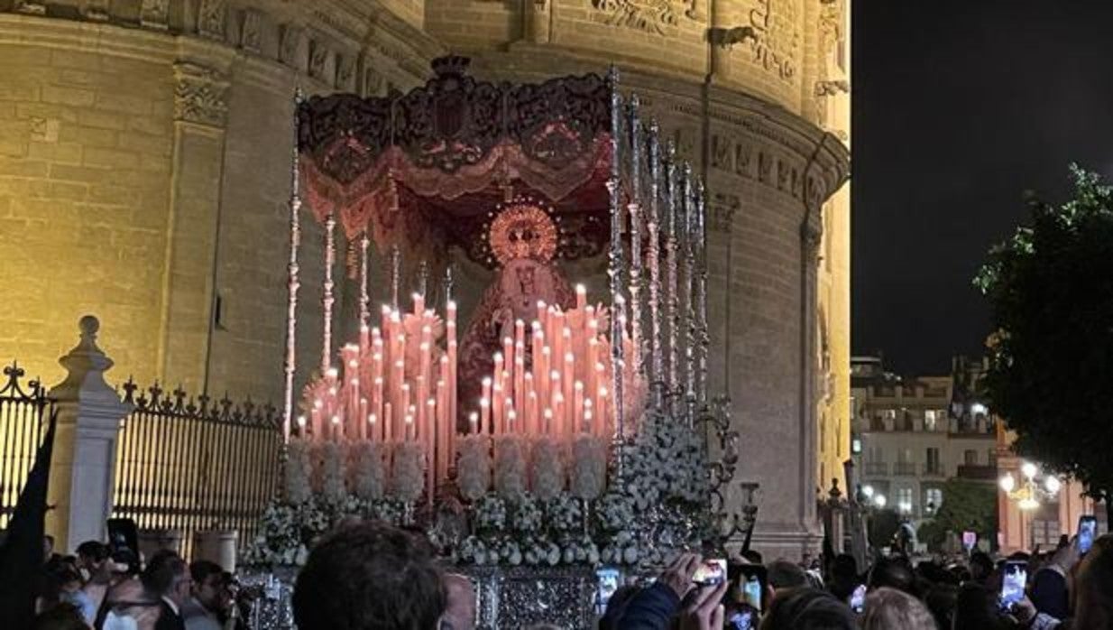 Así te hemos contado en directo el Lunes Santo de la Semana Santa de Sevilla: San Pablo, San Gonzalo y las Aguas tuvieron que refugiarse