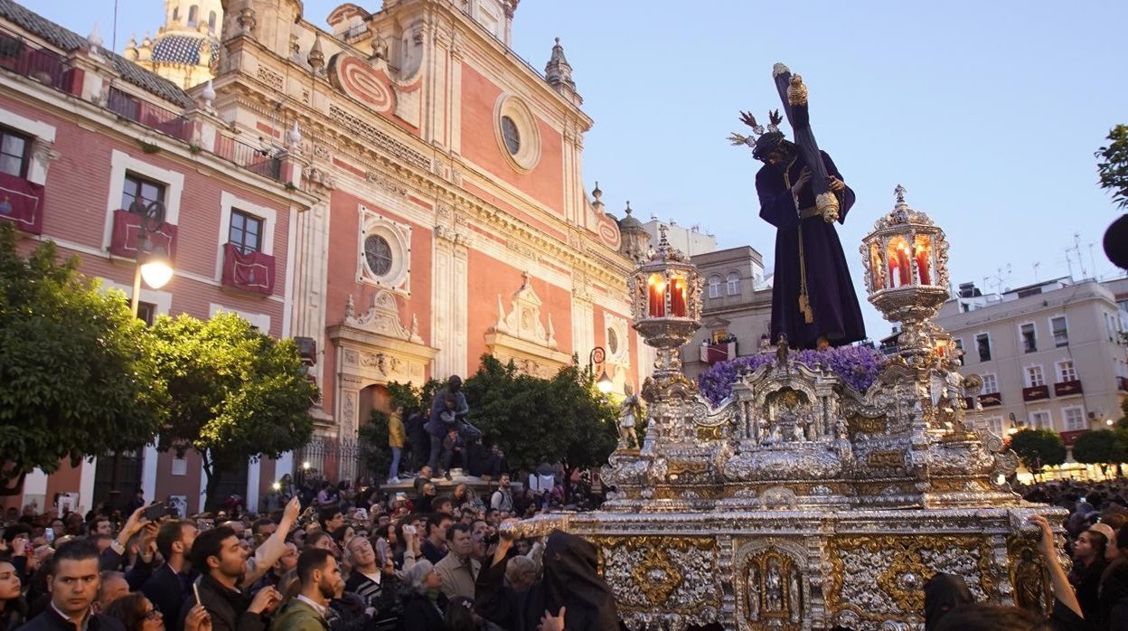 Pasión en la plaza del Salvador