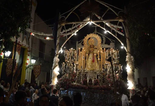 Virgen del Rosario del Barrio León
