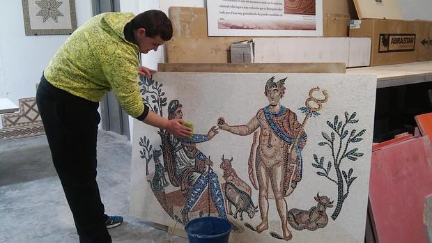 ¿Dónde viven y trabajan los genios del mosaico en Andalucía?