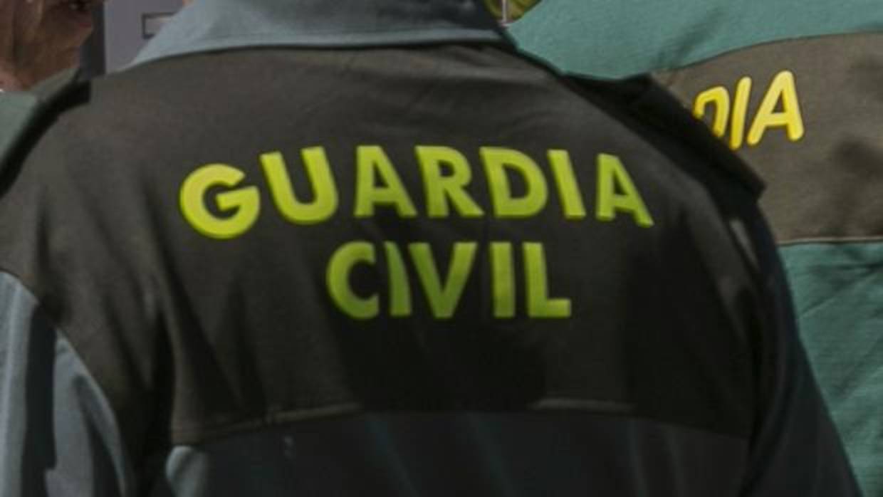 La Guardia Civil ha detenido a un hombre en El Viso que retenía a su familia
